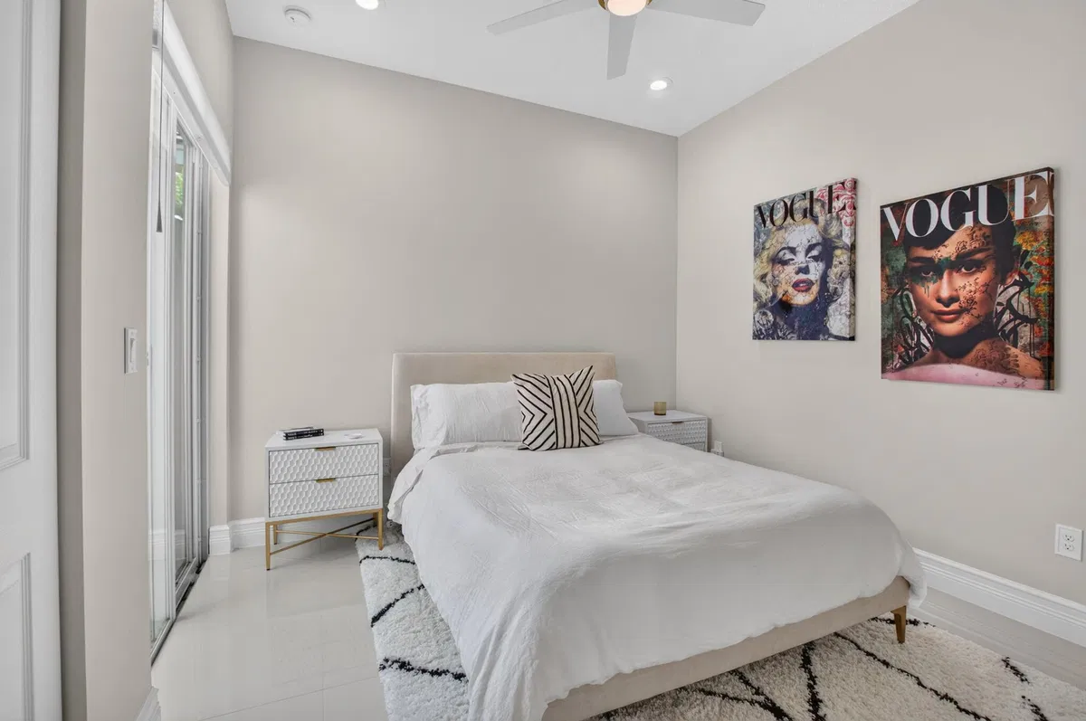  Residence photo 49