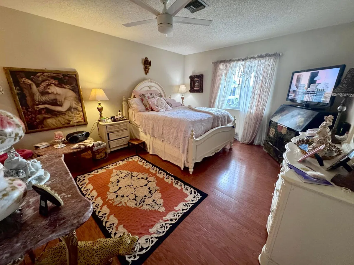  Unit 203 photo 10