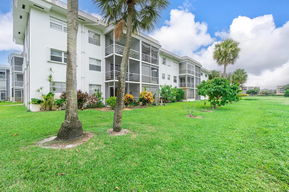  Unit 3220 photo 7