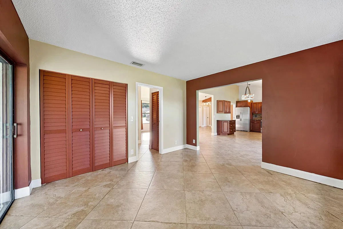 Residence photo 34