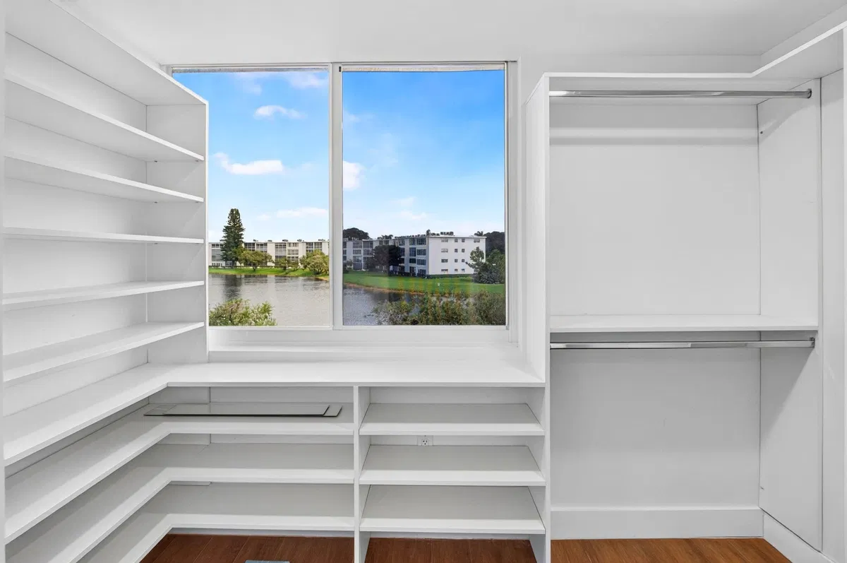 Residence photo 37