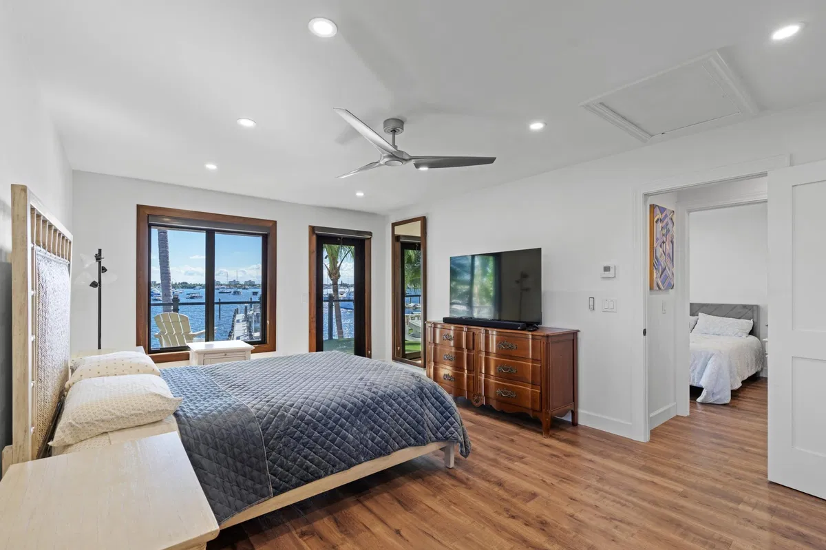 Residence photo 19