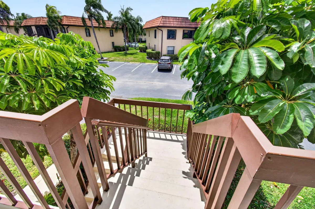 Unit 205 photo 31