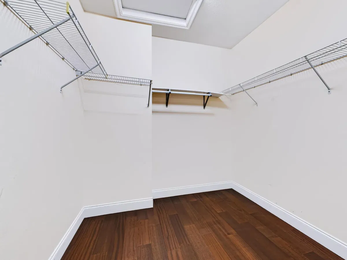 Residence photo 34
