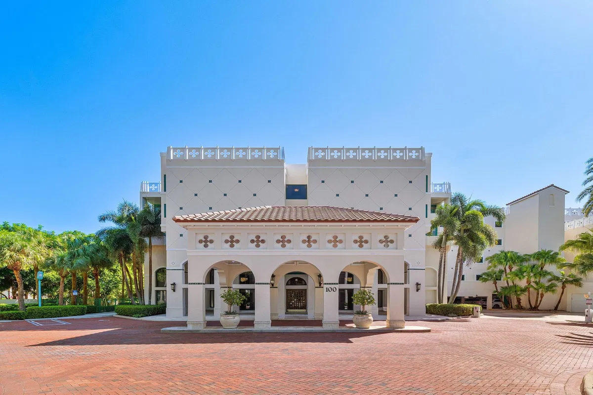 Mizner Court Unit 414
