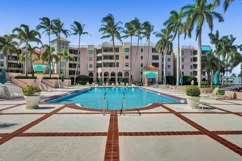 Mizner Court Unit 414 photo 40