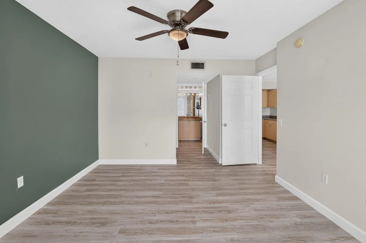  Unit 213 photo 19