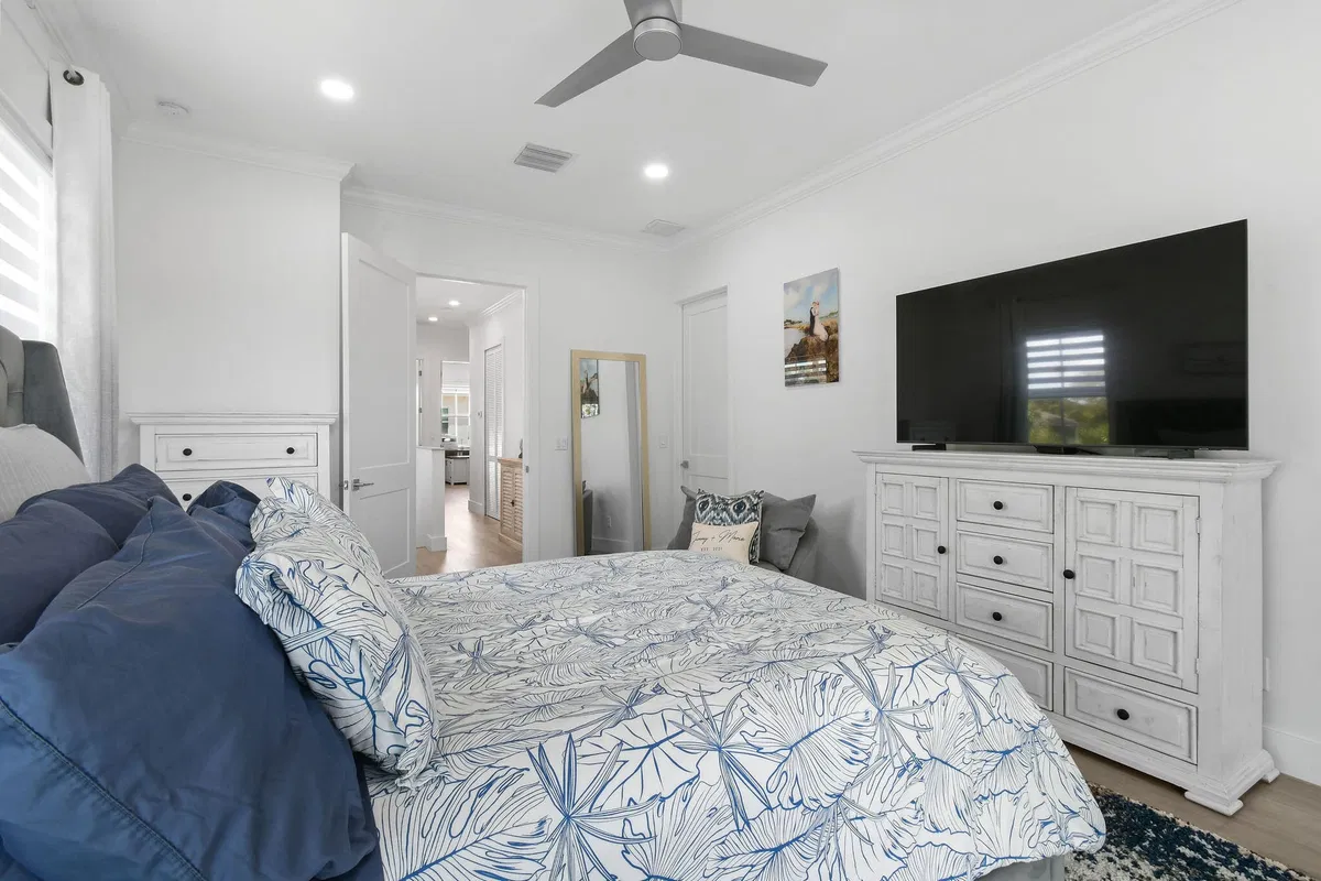 Residence photo 22