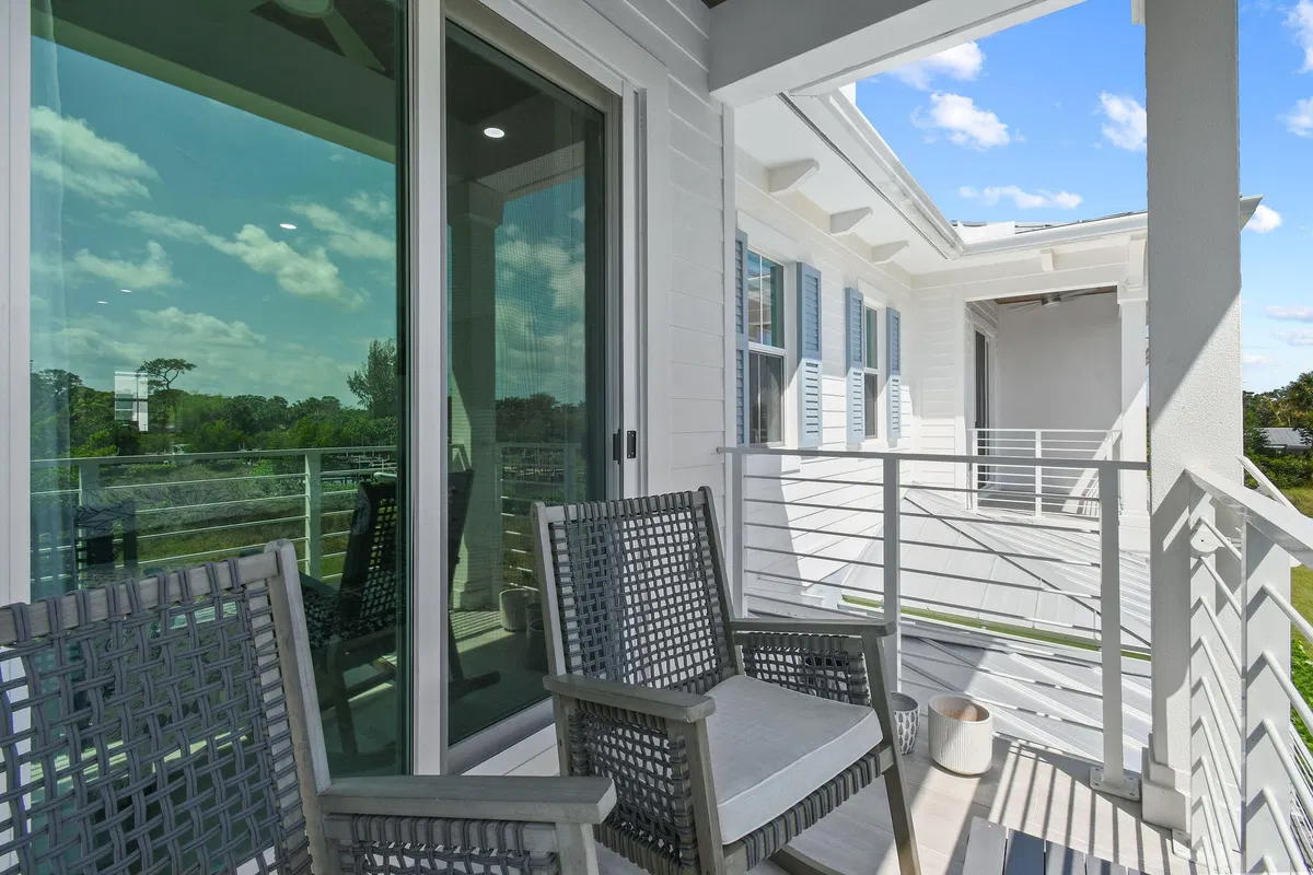 Residence photo 34