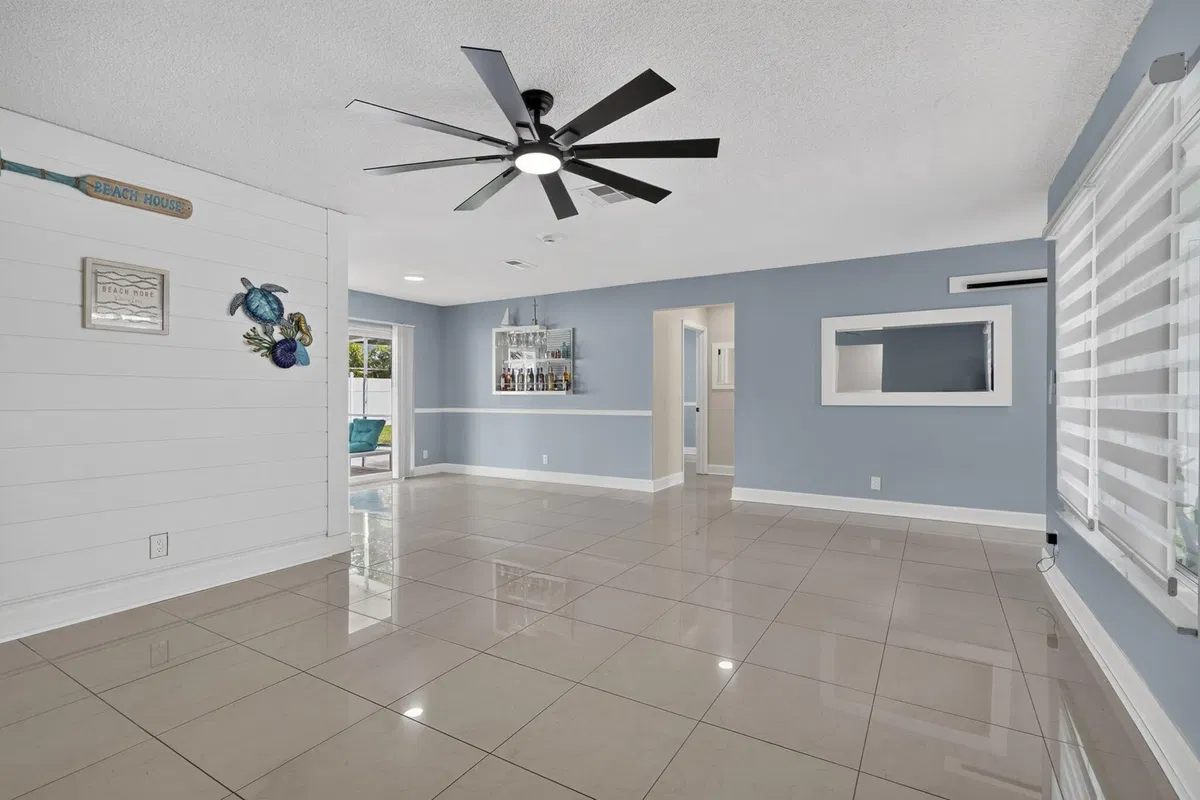 Residence photo 19