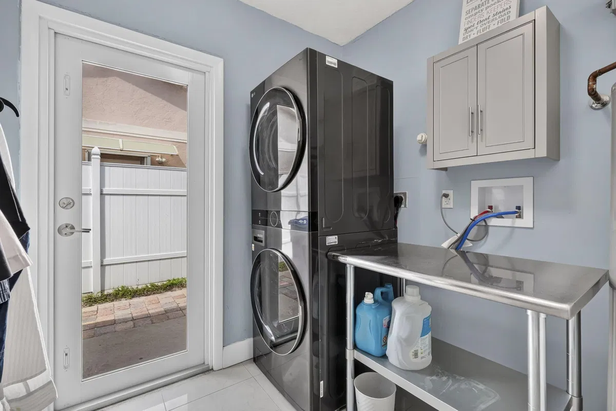 Residence photo 34