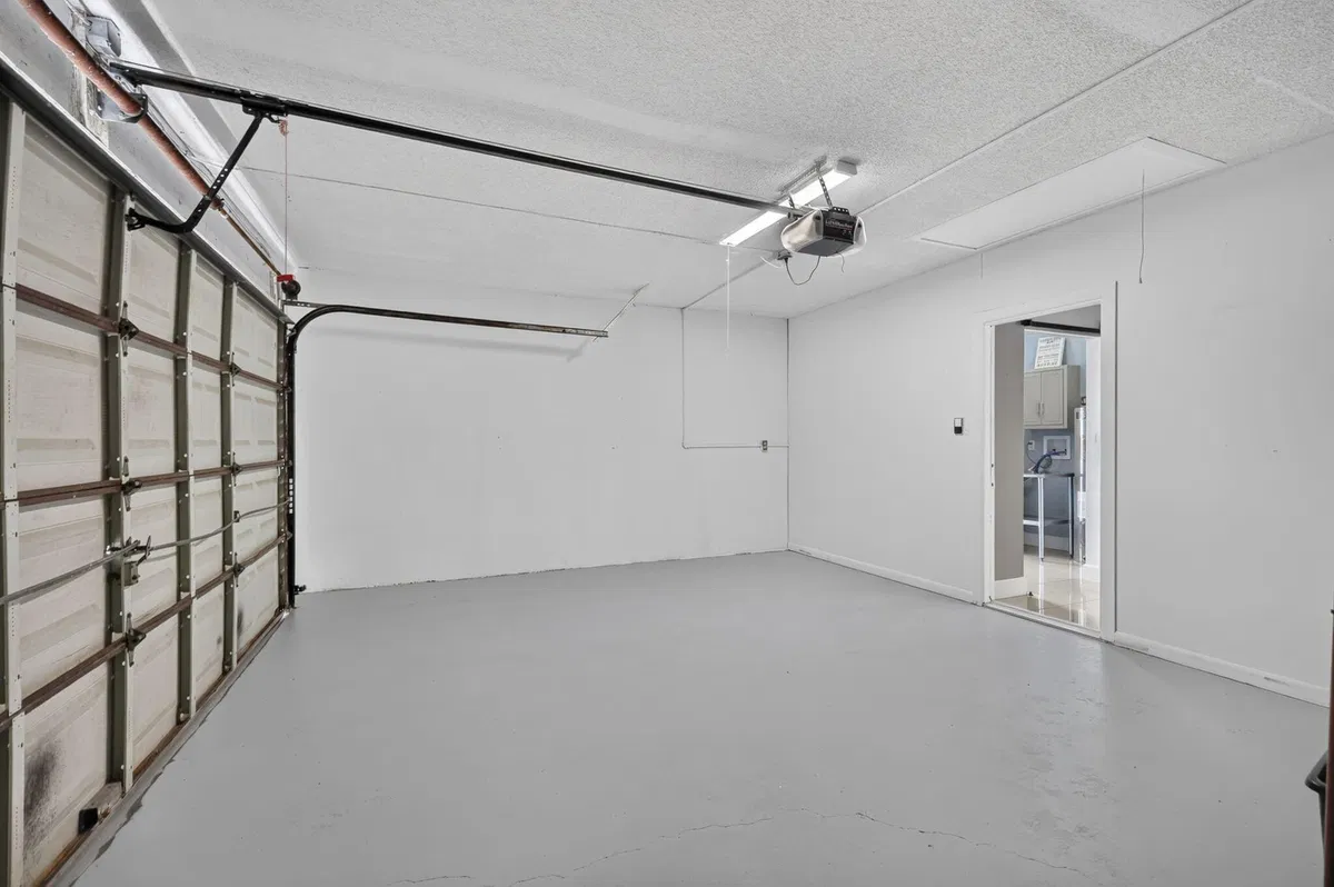 Residence photo 37