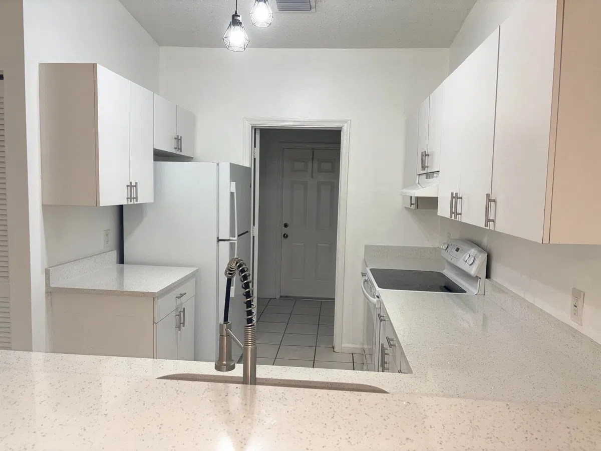 Residence photo 7