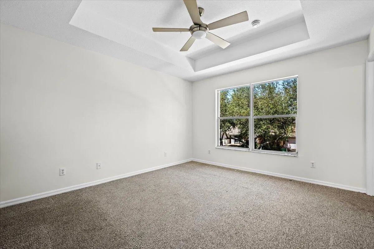 Residence photo 19