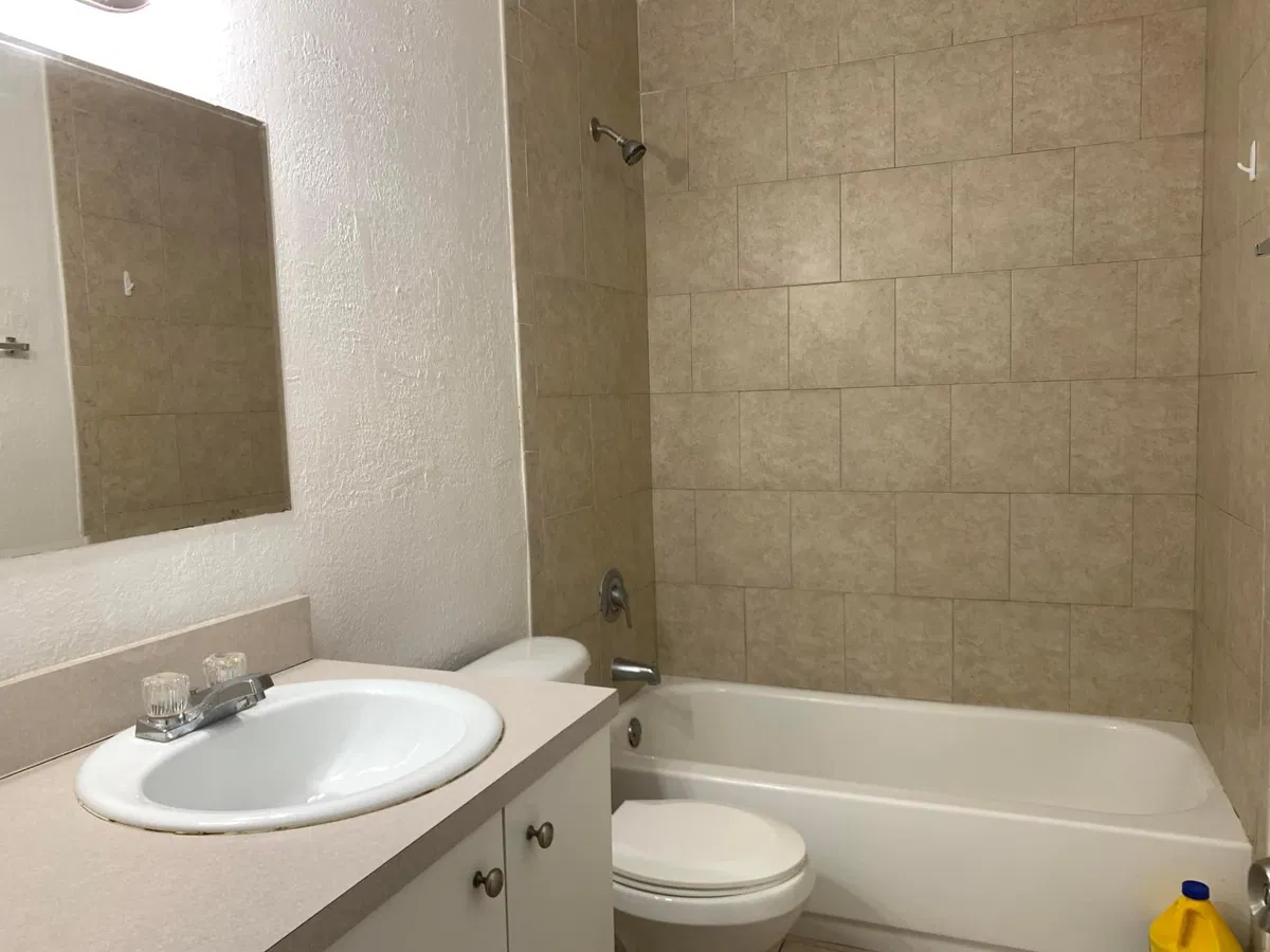 Unit 206 photo 7