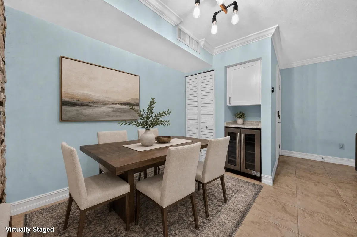 Unit 109 photo 22