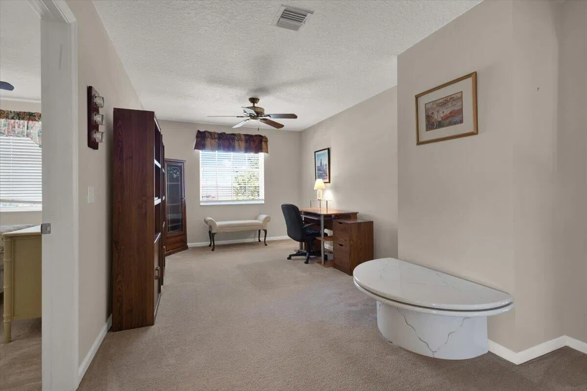 Residence photo 58
