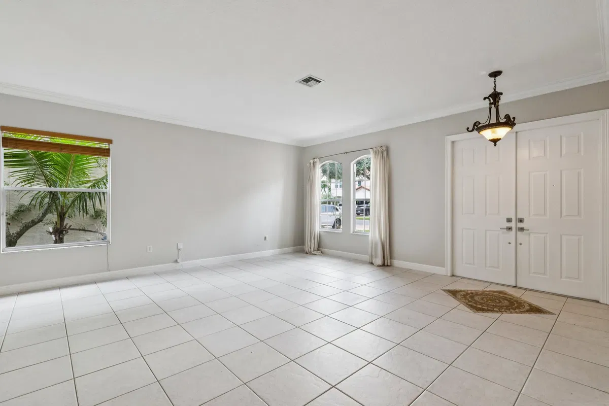 Residence photo 7