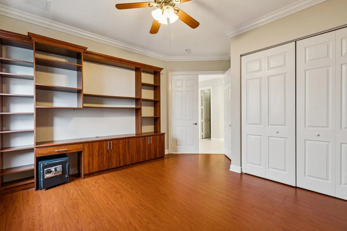 Residence photo 22