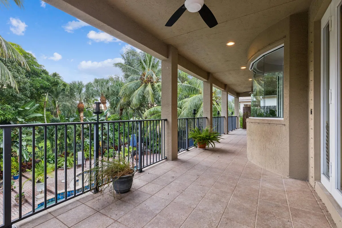 Residence photo 37