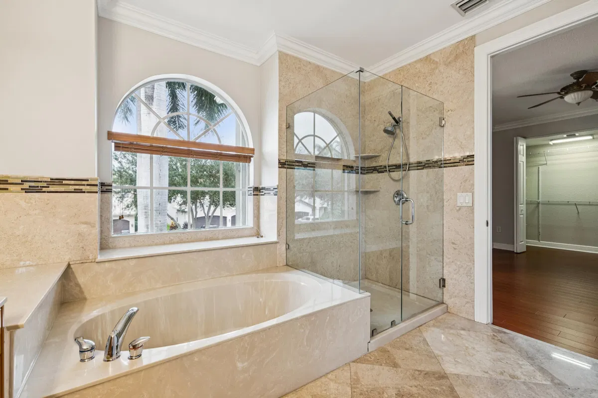 Residence photo 46