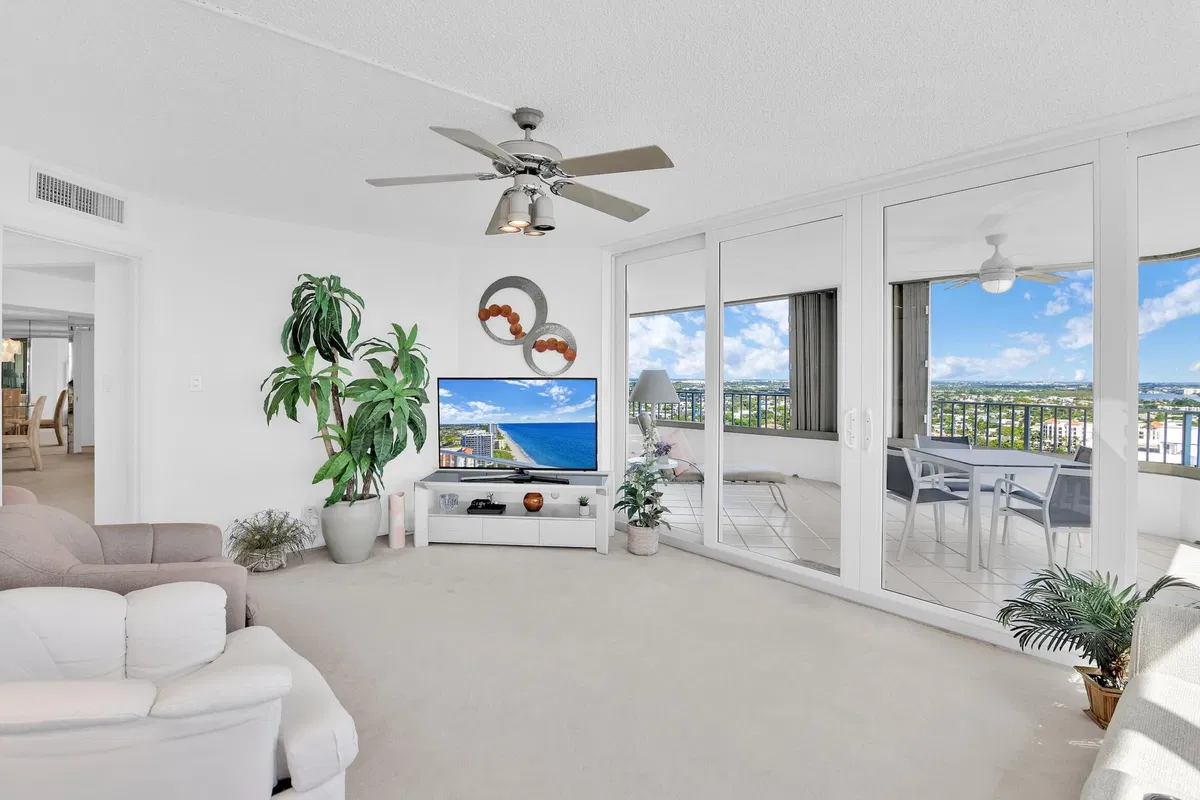 500 S Ocean Boca Unit 2201 photo 25