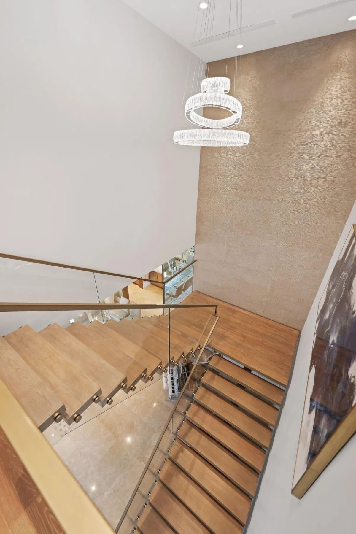 Residence photo 61