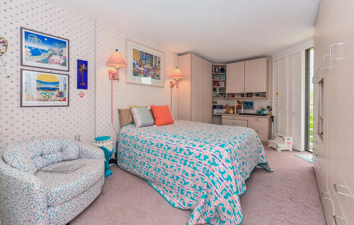 Unit 308 photo 22