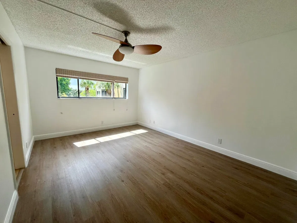  Unit 314 photo 7