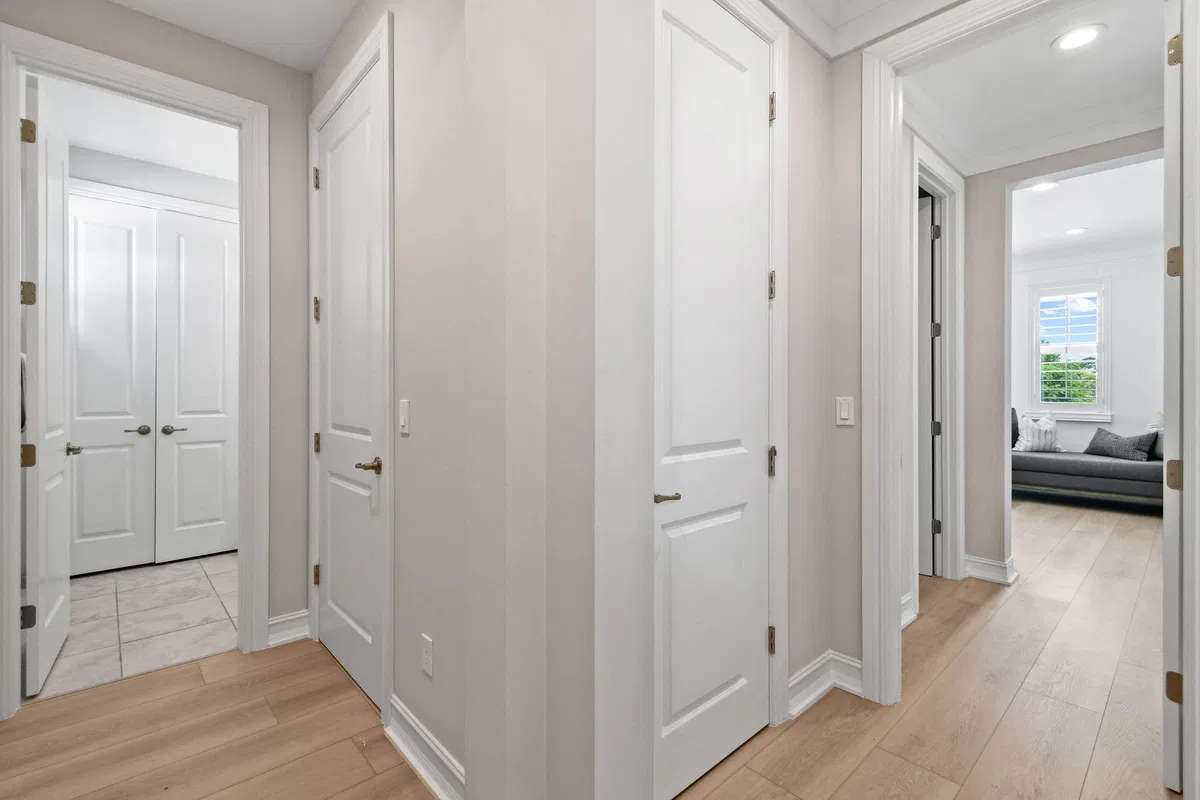 Residence photo 61