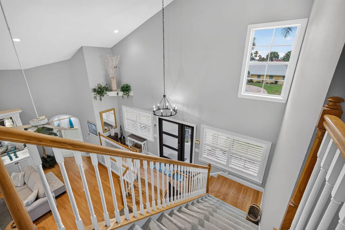 Residence photo 52