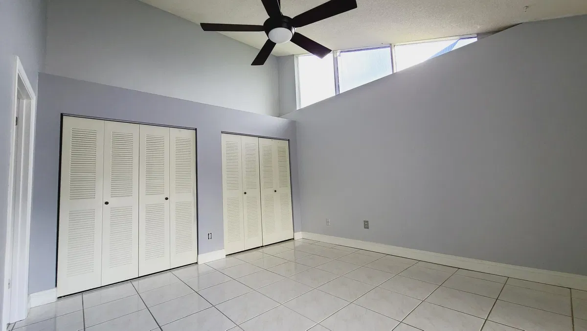 Unit C photo 7