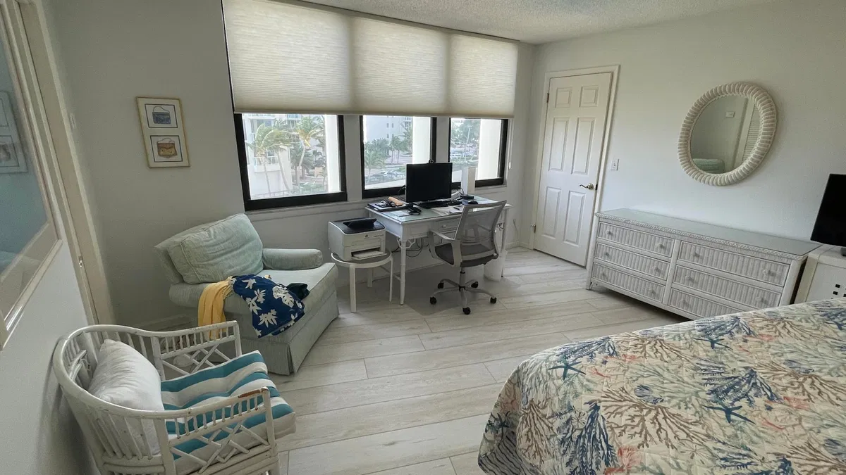 Singer Island Residence photo 16