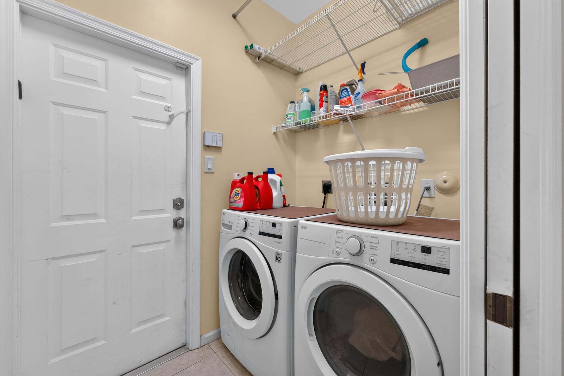 Residence photo 19