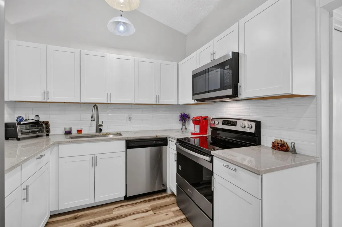 Residence photo 10