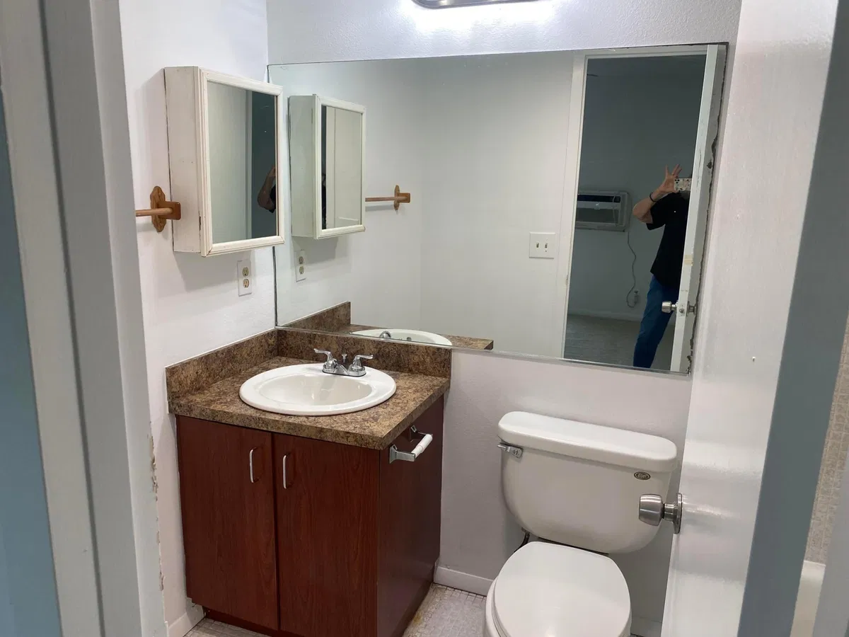 Unit 135 photo 13
