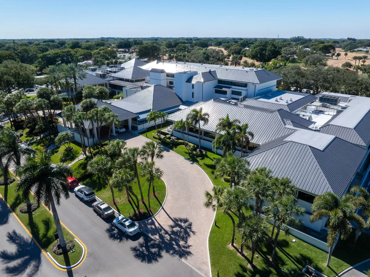  Unit B photo 28