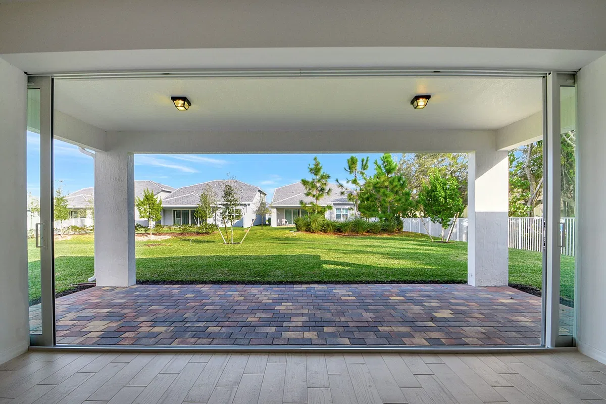  Residence photo 22