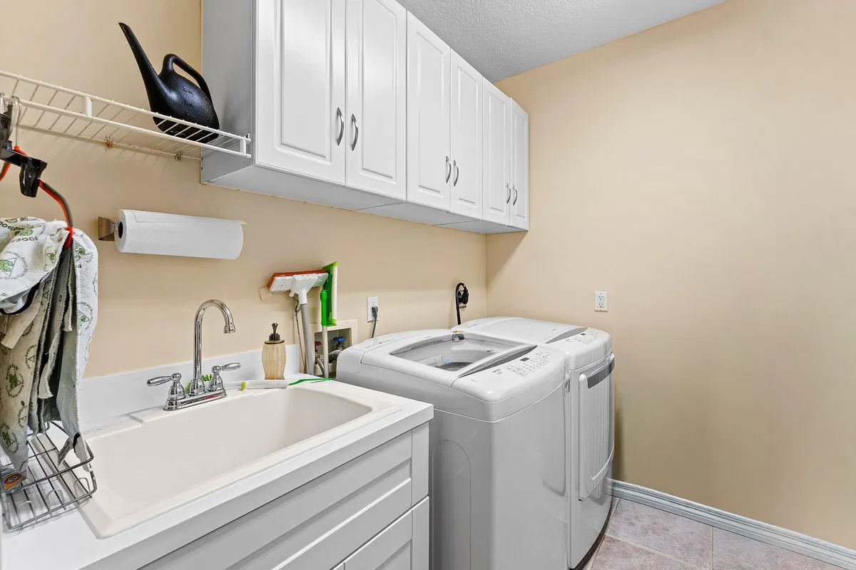  Residence photo 31