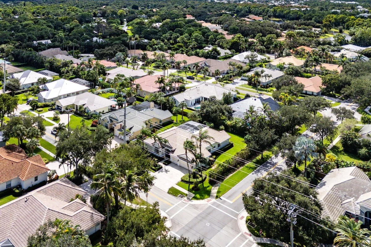 Residence photo 46