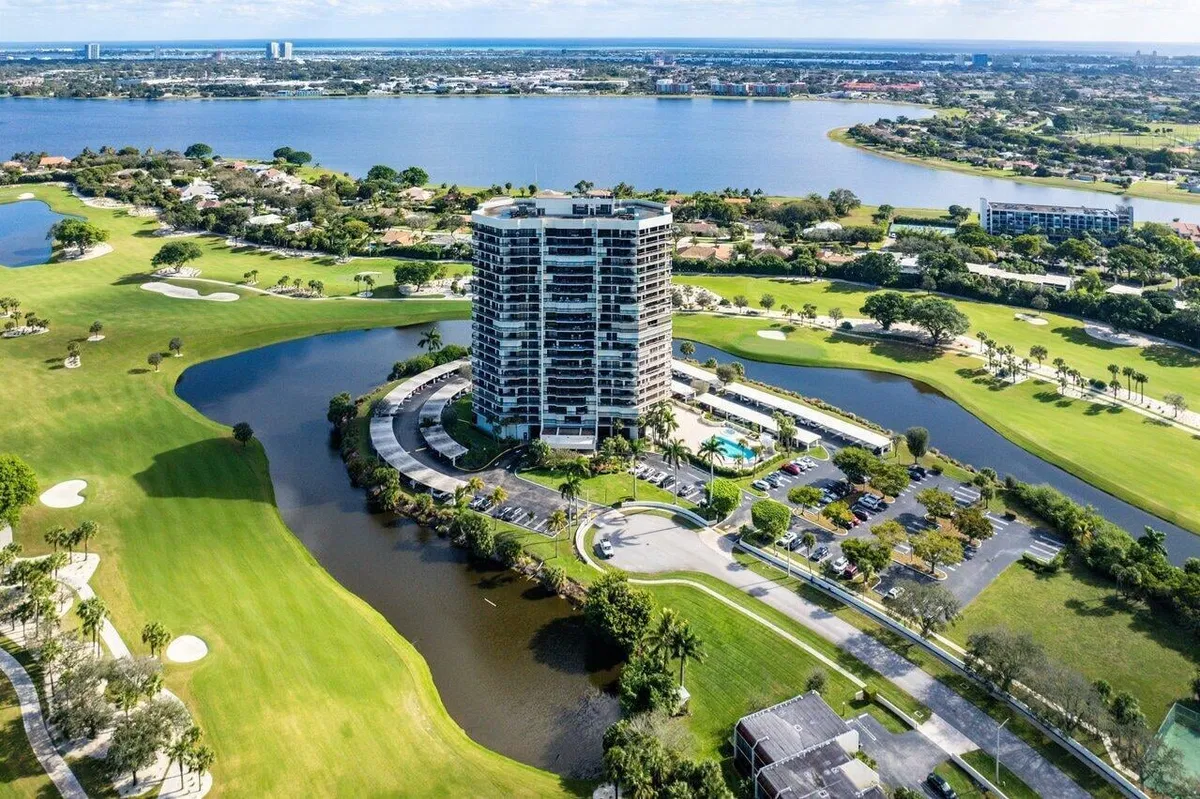 Unit 1704 photo 64
