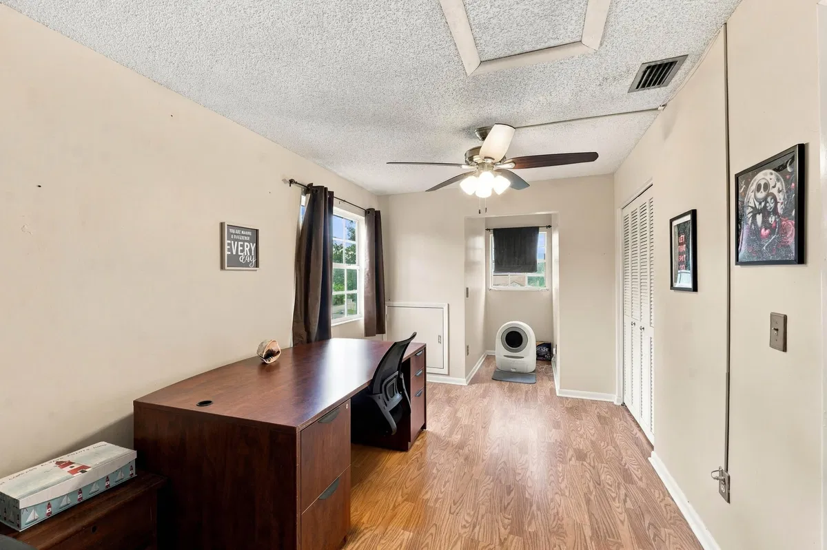 Residence photo 13