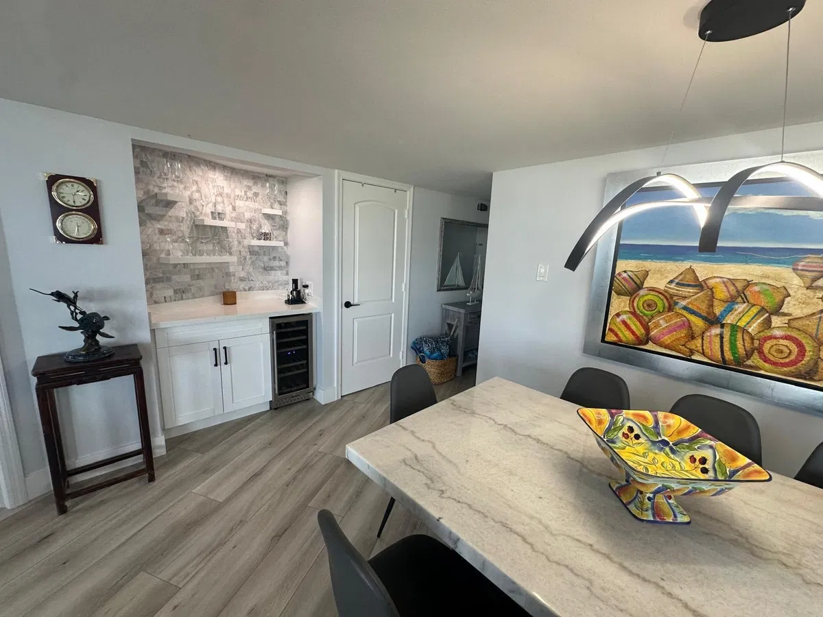 Unit 1903 photo 7