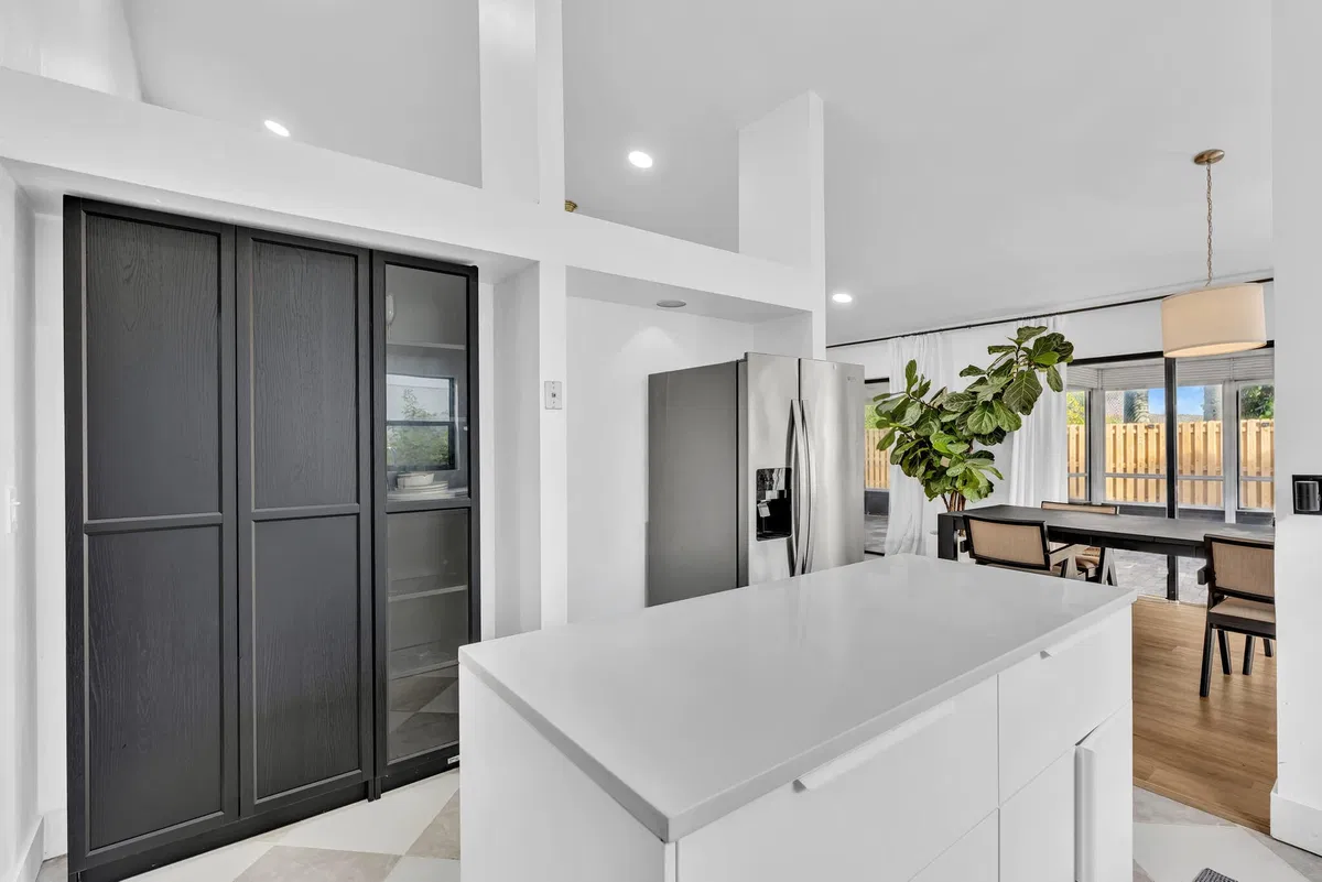 Residence photo 19