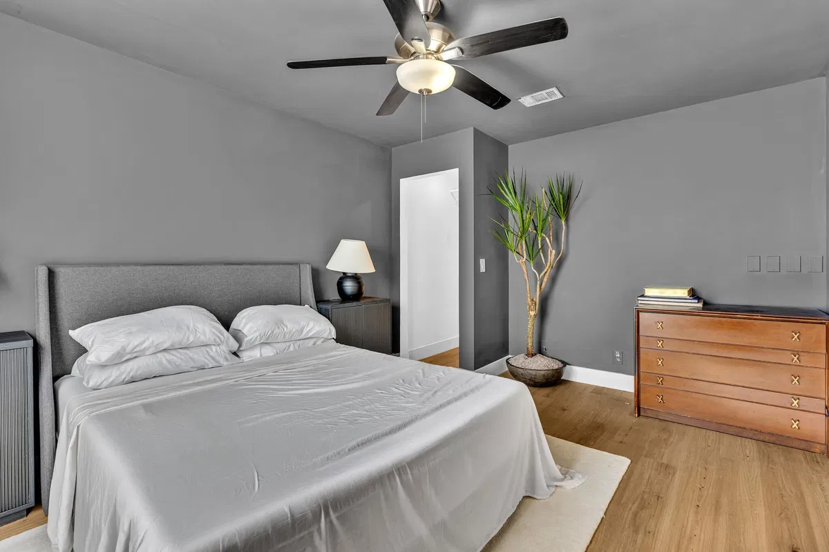 Residence photo 34