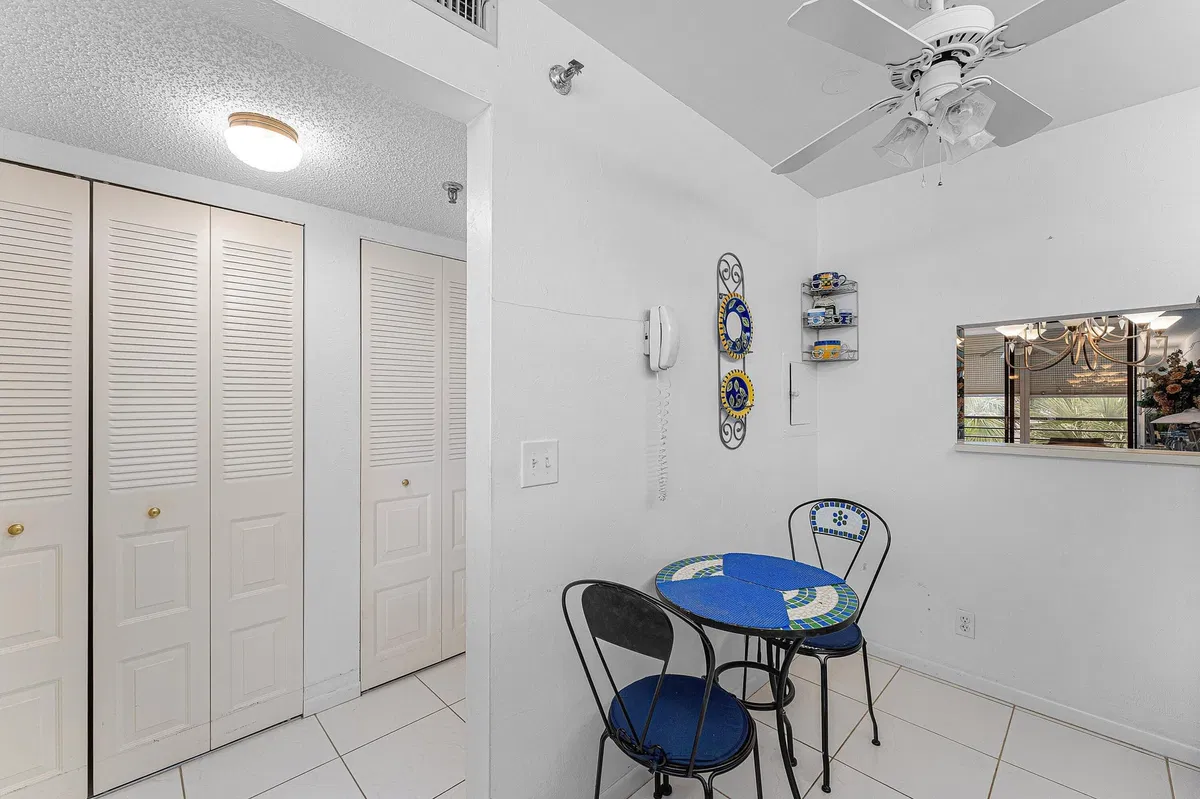  Unit 306 photo 7