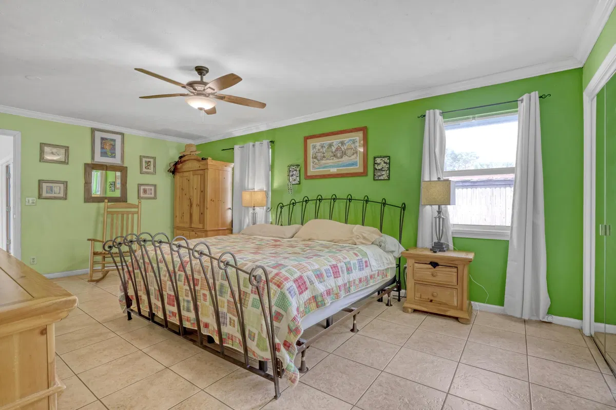  Residence photo 25