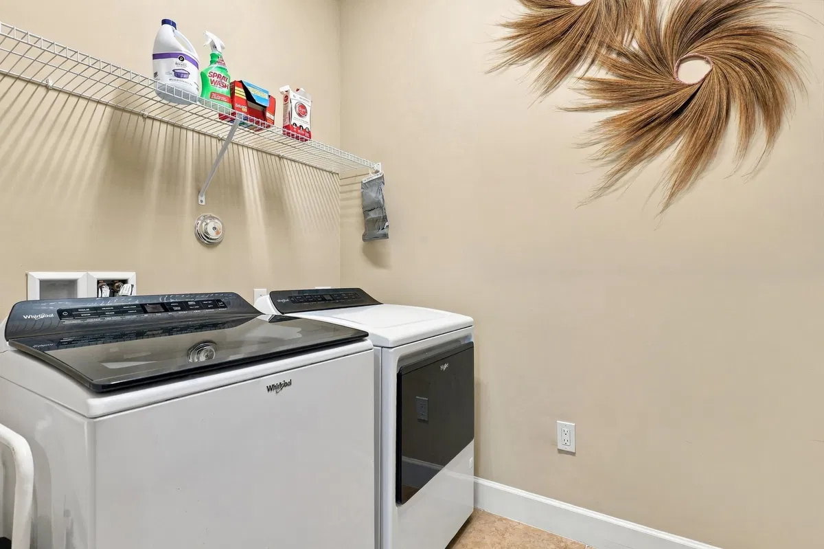  Residence photo 13