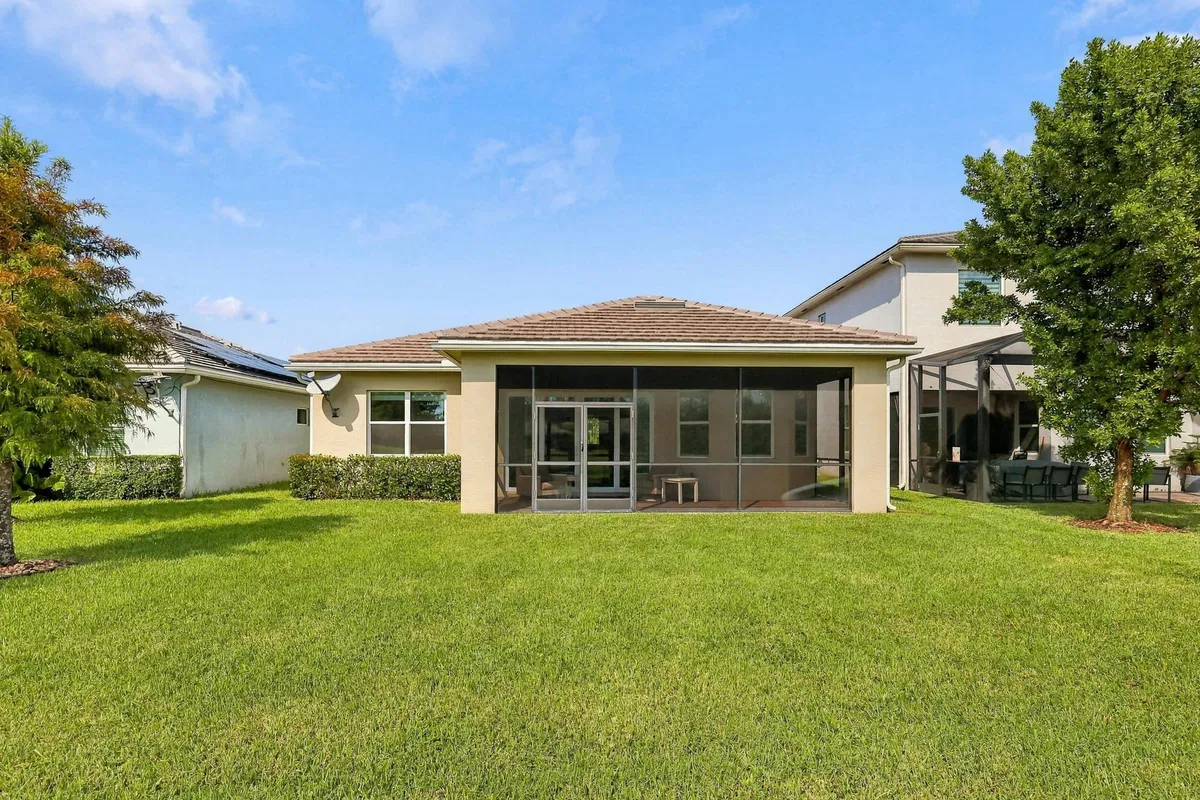  Residence photo 37