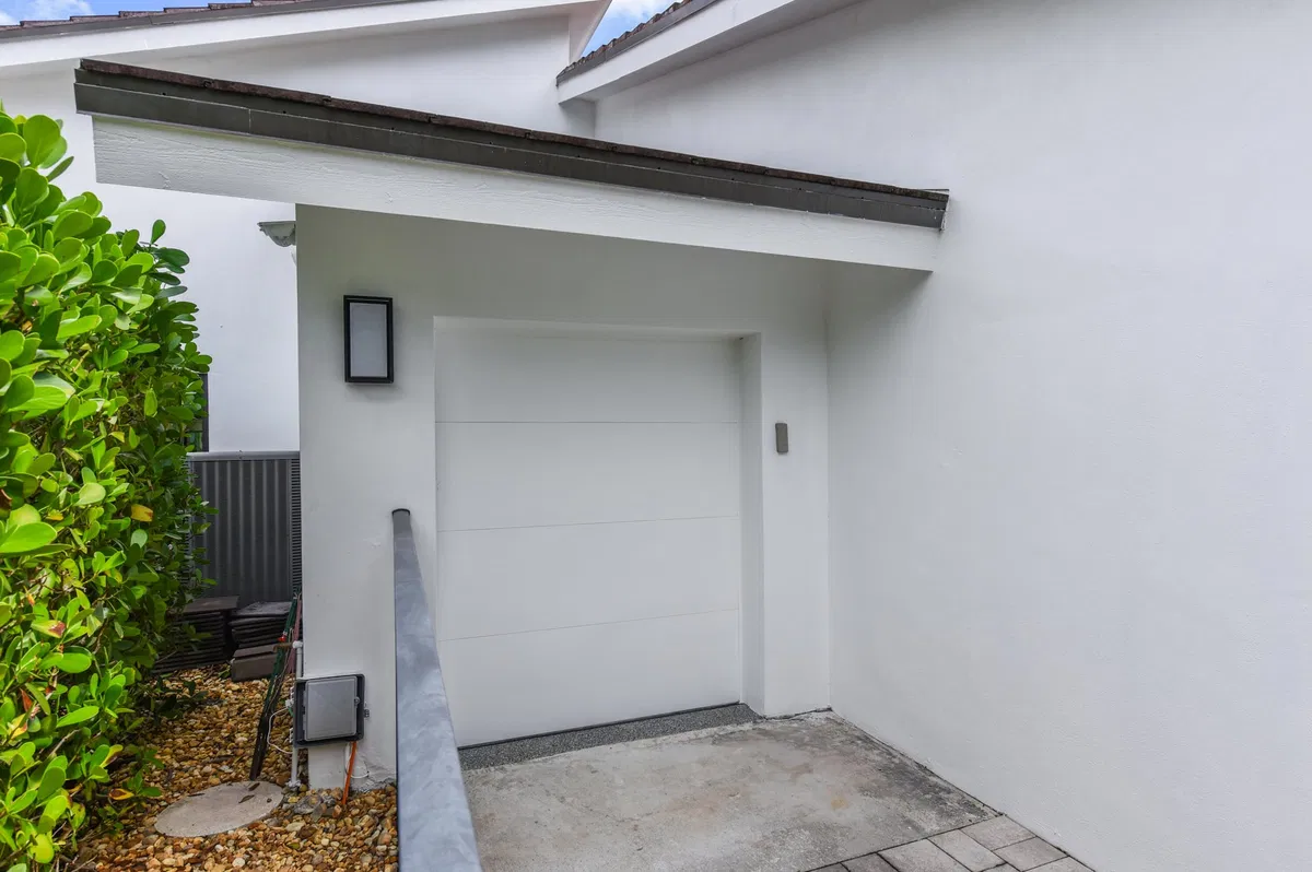  Residence photo 34